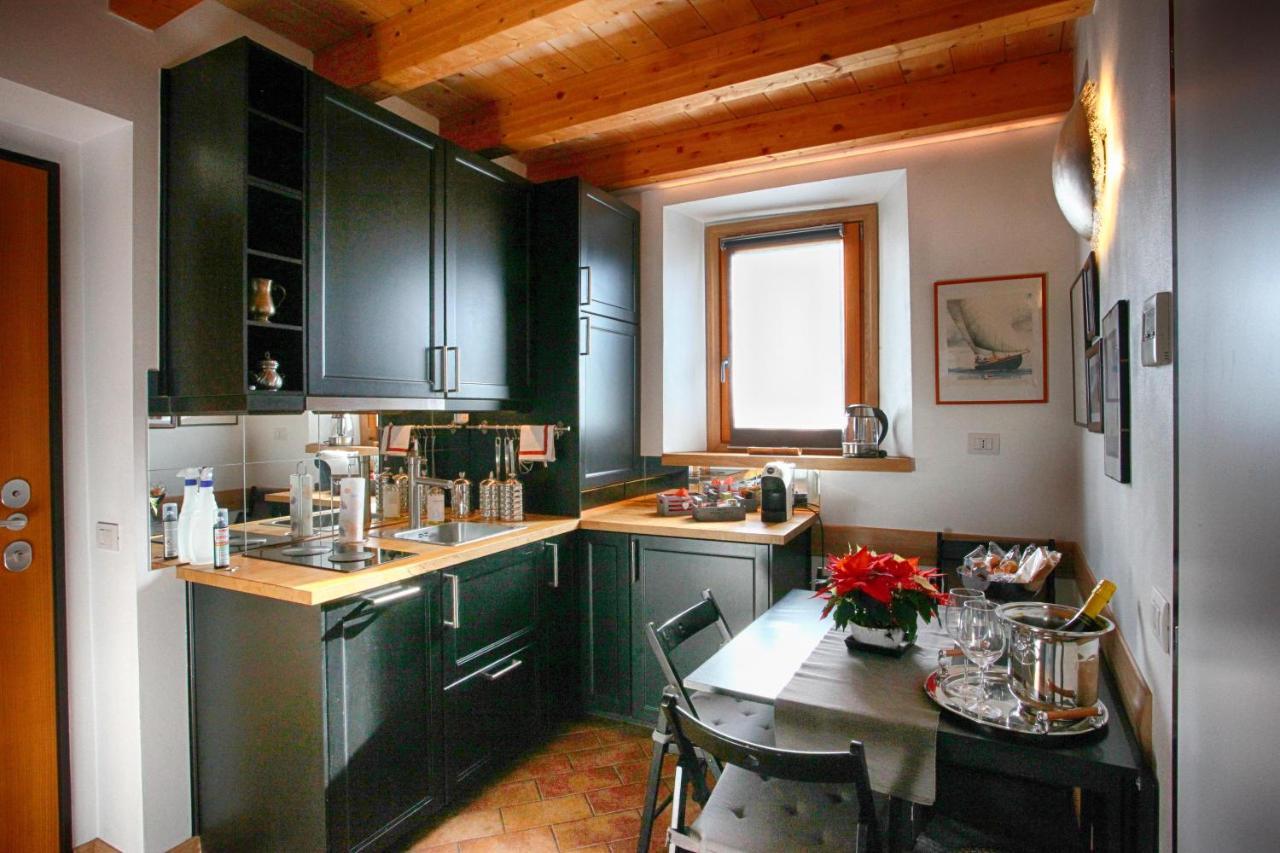 The Cozy Nest - Bellano Villa Bagian luar foto