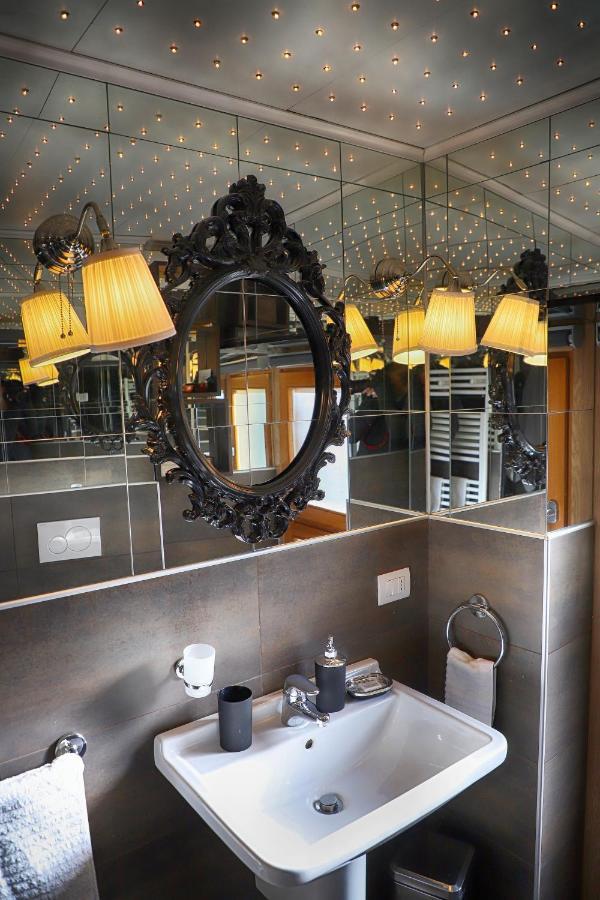 The Cozy Nest - Bellano Villa Bagian luar foto