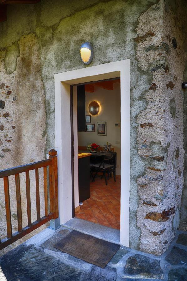 The Cozy Nest - Bellano Villa Bagian luar foto