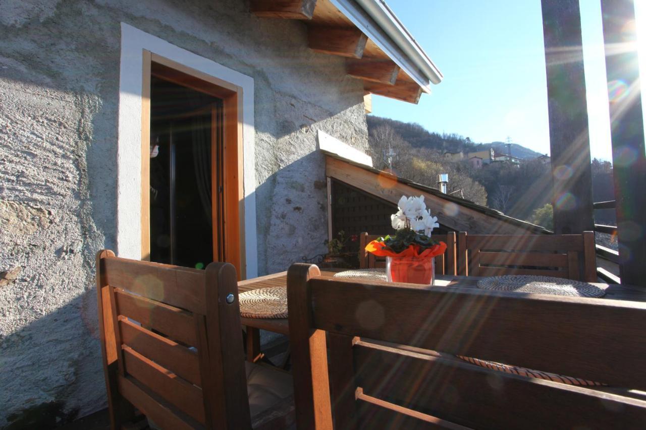 The Cozy Nest - Bellano Villa Bagian luar foto